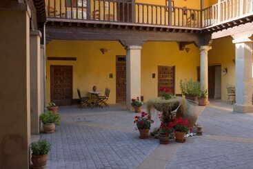 Отель Casa Palacio Conde De Garcinarro