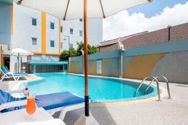 Отель Chabana Kamala