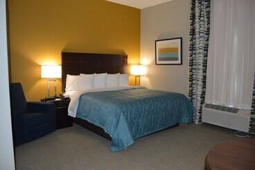 ホテル Mainstay Suites Midland