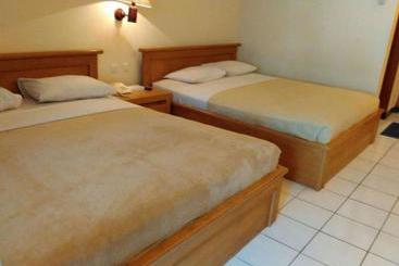 Hotel Pantai Indah Resort  Barat
