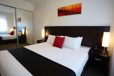 Hotel Quest Mawson Lakes