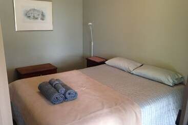 فندق Somersal Bed & Breakfast