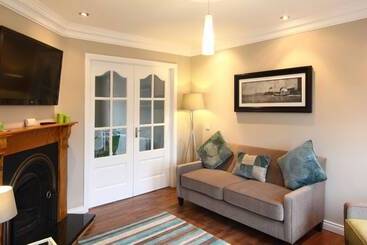 דירות לתיירים Luxurious Kc House