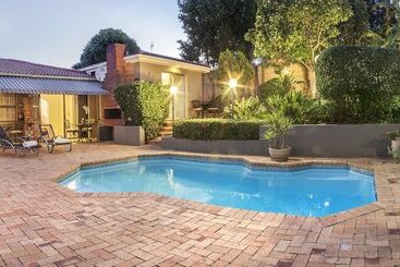 Пансион Maroela House