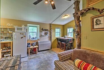 بيت ريفى Duck Lake Cabin Rental Near Glacier National Park!