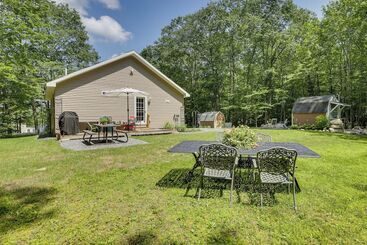 Maine Cottage W/ Dock & Kayaks, Near Augusta!