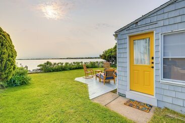 Waterfront Cottage W/ Sunroom + Patio & Grill