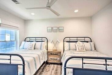 بيت ريفى Remodeled Cedar Creek Lake Retreat W/ Fire Pit!