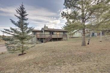 Сельский дом Comforting Woodland Park Home W/ Fire Pit!