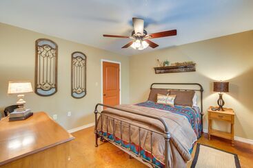 茅舍 Guest House  92 Acre Buffalo Hideaway W/ Rec Barn