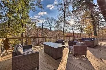 Mökkimajoitus Renovated Bella Vista Retreat < 2 Mi To Golf!