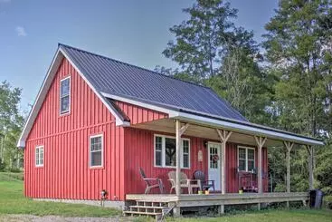 コテージ Rural Farmhouse Cabin On 150 Private Wooded Acres!