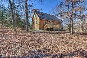 コテージ El Dorado Springs Cabin: Near Trails & Parks!