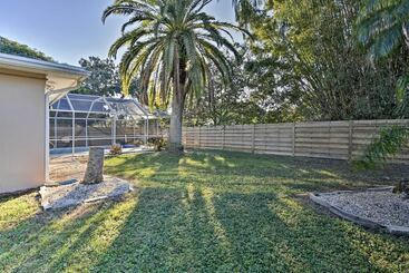 Dom wiejski Florida Home 3 Mi To Siesta Key, Walk To Gulf Gate