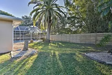 Mökkimajoitus Florida Home 3 Mi To Siesta Key, Walk To Gulf Gate