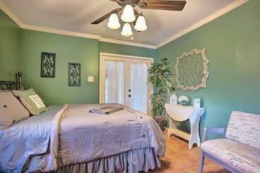 Nini S Love Cottage W/ Deck + Fishing Pond!