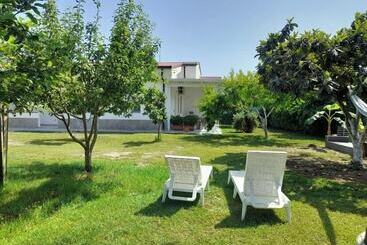 Apart Hotel Aragon Cottage Appartament