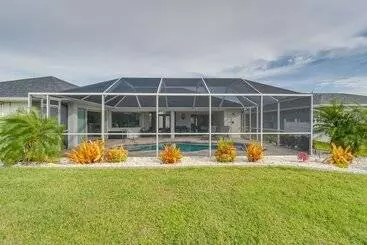 Mökkimajoitus Canal Front Rotonda West Home By Beach