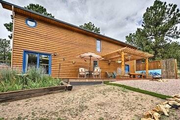 Dom wiejski Serene Mtn Home W/decks: Hike, Bike, & Raft Nearby