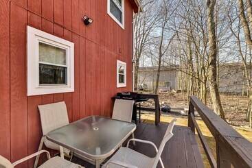 별장 Community Perks & Deck: Charming Poconos Home!