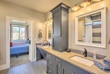 별장 Fish Haven Hideaway W/ Private Lake Access!