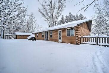 بيت ريفى Frederic Lakefront Retreat W/ Dock & Patio!