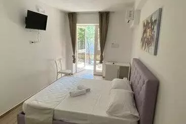 تختخواب و صبحانه Dimora Leone