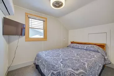 Mökkimajoitus Harpers Ferry Escape: Near Hiking & Kayaking