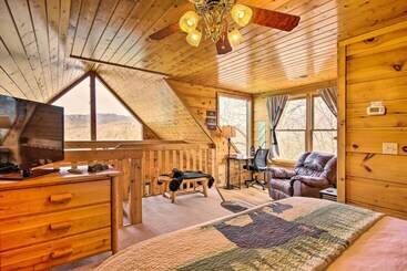 Сельский дом Scenic Sevierville Cabin: Hot Tub, Panoramic Views