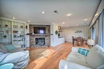 بيت ريفى Riverfront Elizabeth City Retreat W/ Yard!