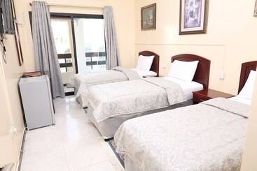 فندق Deira Palace