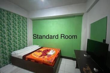 Antonios Pension House