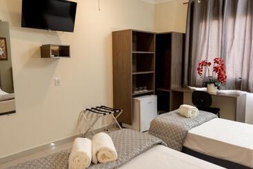 בית מלון כפרי Astor