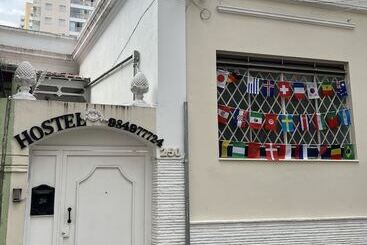 Grande Familia Hostel