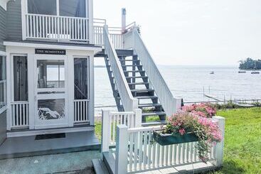 ベッドアンドブレックファースト The North Hero House Inn & Restaurant