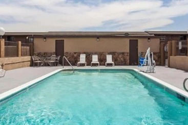 Мотель Tri City Inn