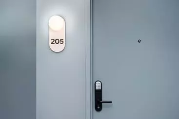 هتل آپارتمان The Neighborhood Hotel Little Italy