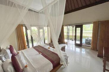 住宿加早餐  Intan Villa & Suite Ubud