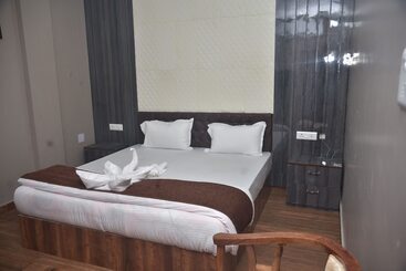 Hotel Maa International