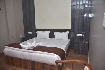 ホテル Maa International