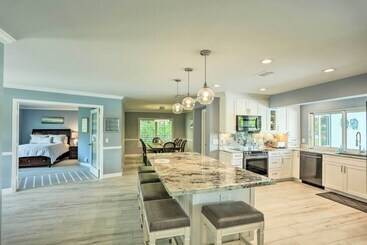 بيت ريفى Jupiter Home W/ Private Pool & Putting Green!