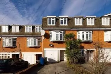 Casa Rural The Mill Hill Wonder Inviting 3bdr House With Garden