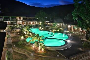 호텔 Coron Soleil Garden Resort