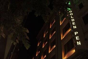 ホテル Golden Pen