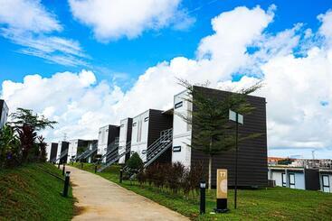 ホテル Lakeview Terrace Resort Pengerang