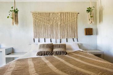 汽车旅馆  Amansala Pueblo