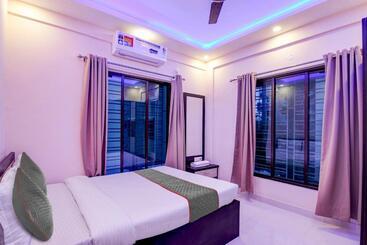 Hotell Townhouse 1250 It Cafe & Residence