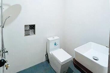 Bed and Breakfast Reddoorz At Casa Rafaelle Transient Ilocos Sur