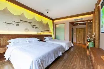Hotel Pure House