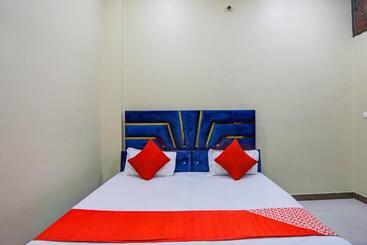 هتل Oyo Flagship Ps Palace